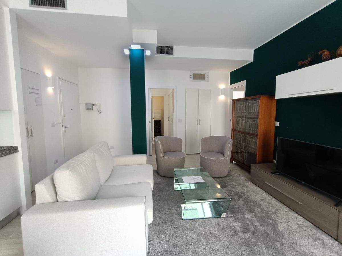 Joivy Elegant Flat For 6 With 2 Balconies Apartment Milano Ngoại thất bức ảnh